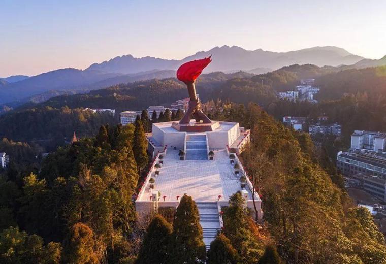 三湾改编旧址+井冈山红色研学三日游